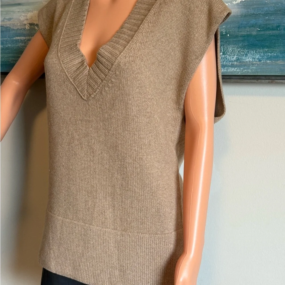 Loft Wool Vest - Picture 3 of 6